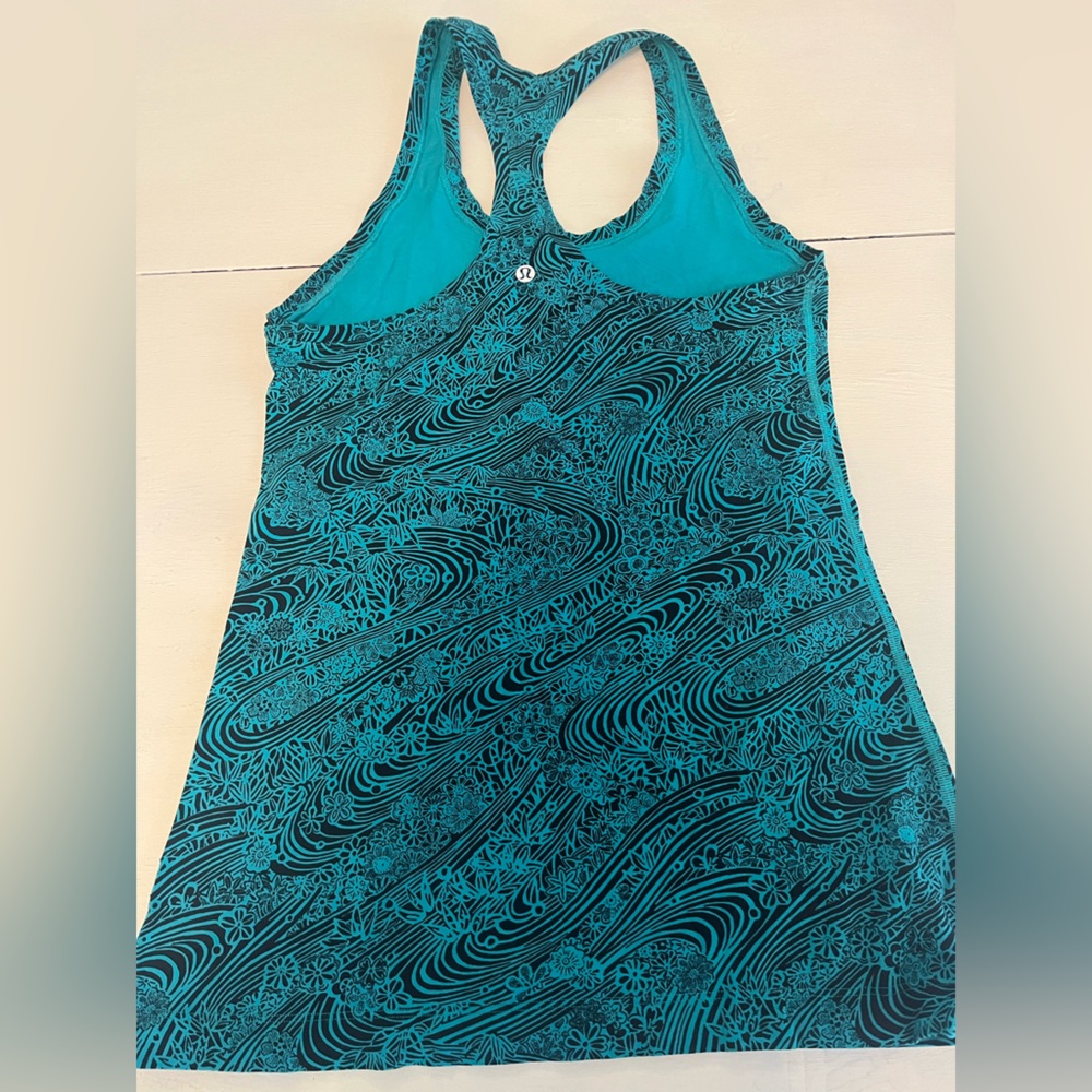 lululemon athletica Teal and Black Tank Top